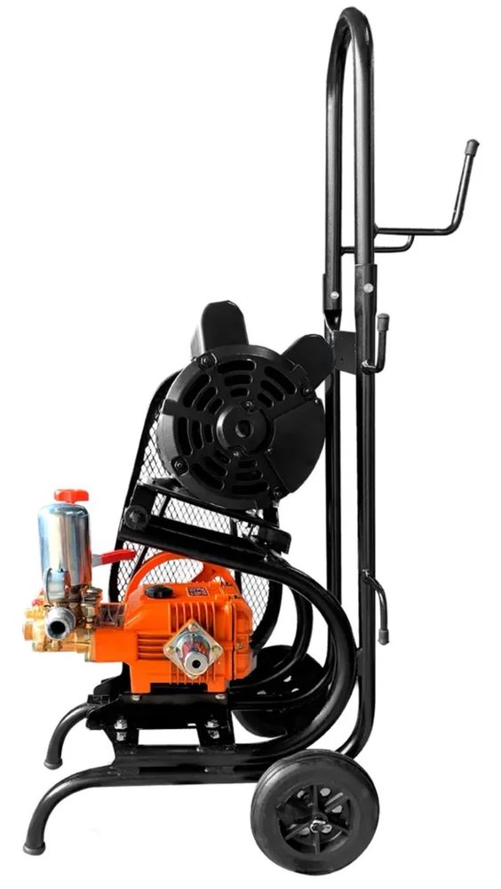 Hidrolavadora Industrial – Carro con ruedas: Vista lateral: motor, bomba y soporte para la manguera